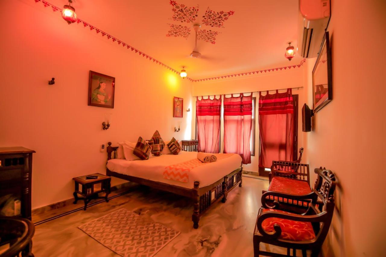 Hotel Devraj Niwas On Lake Pichola Udaipur Exteriör bild