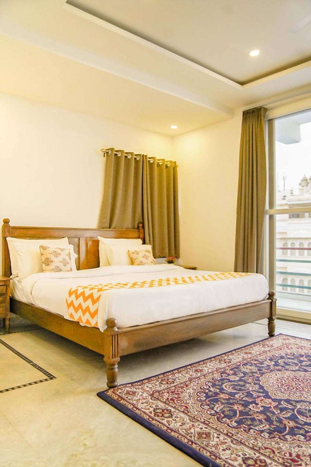 Hotel Devraj Niwas On Lake Pichola Udaipur Exteriör bild